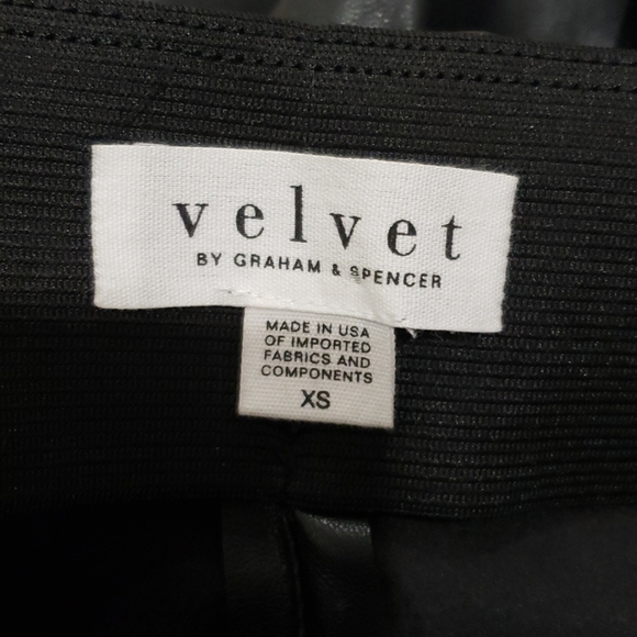 Black faux leather leggings XS - Picture 3 of 4